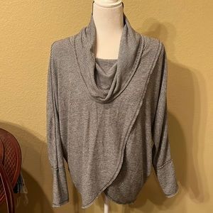 🎭 LN Calvin Klein Performance stretch brand women’s pull over long sleeve top